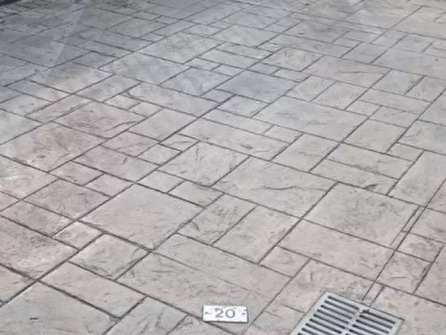 Immagine 31 di Appartamento in affitto  in VIA PORTOGALLO a Montesilvano
