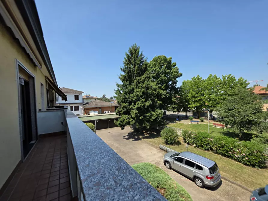 Immagine 14 di Appartamento in vendita  in Via Roma 61 a Bellinzago Lombardo