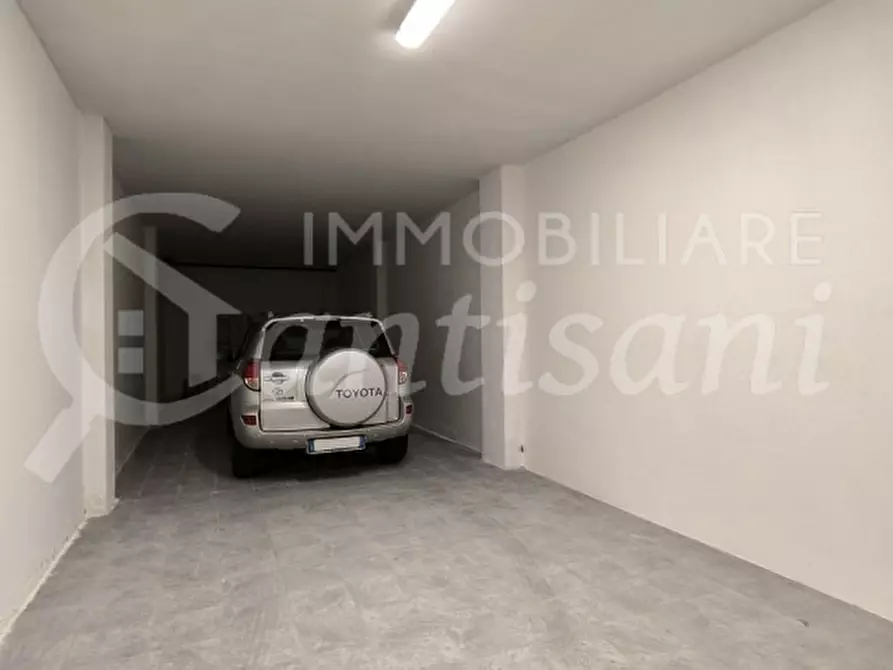 Immagine 4 di Garage in affitto  in Largo Michele Liverani a Firenze