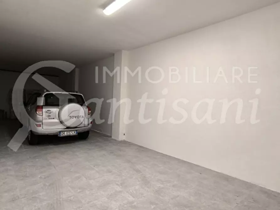 Immagine 5 di Garage in affitto  in Largo Michele Liverani a Firenze