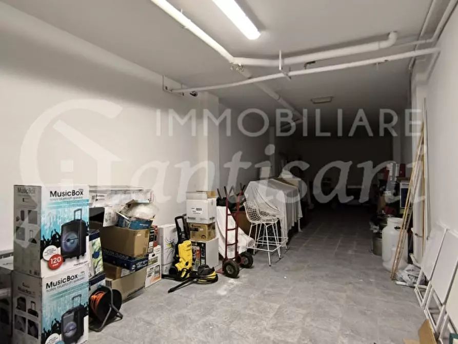 Immagine 10 di Garage in affitto  in Largo Michele Liverani a Firenze
