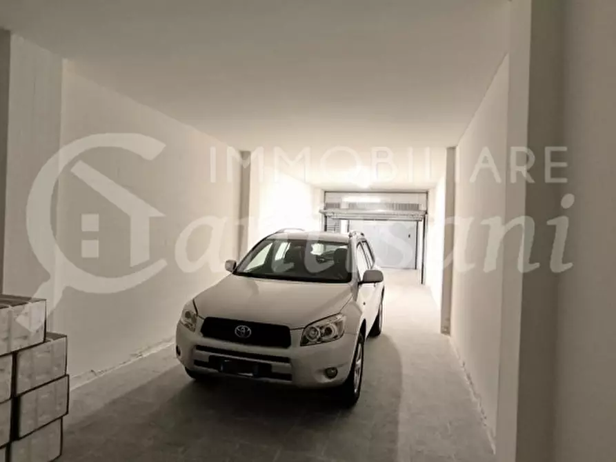 Immagine 16 di Garage in affitto  in Largo Michele Liverani a Firenze