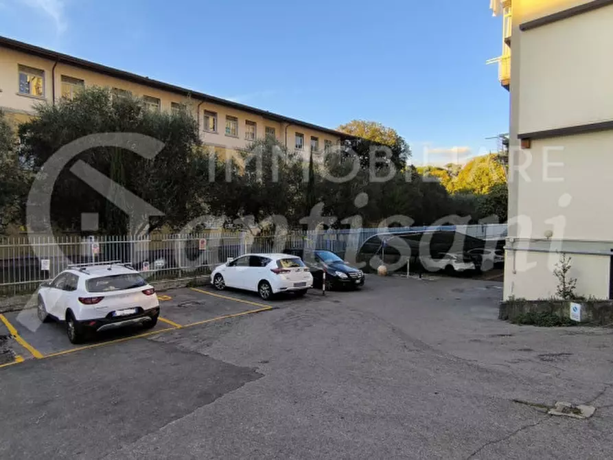Immagine 21 di Garage in affitto  in Largo Michele Liverani a Firenze