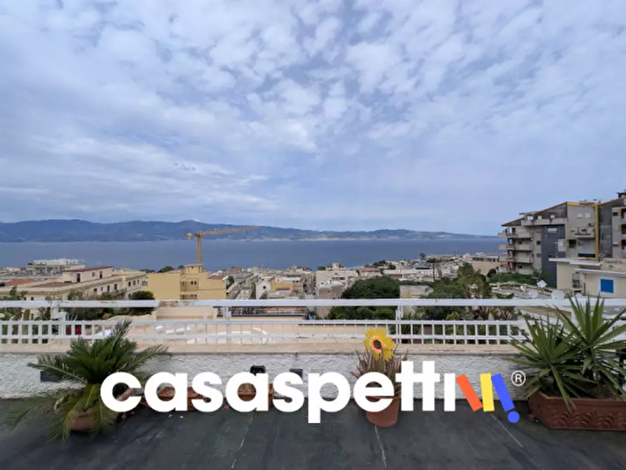 Immagine 6 di Attico in vendita  in Via Cappuccinelli a Reggio Di Calabria