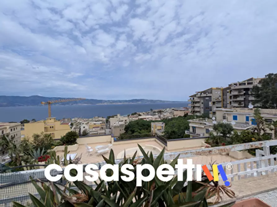 Immagine 9 di Attico in vendita  in Via Cappuccinelli a Reggio Di Calabria