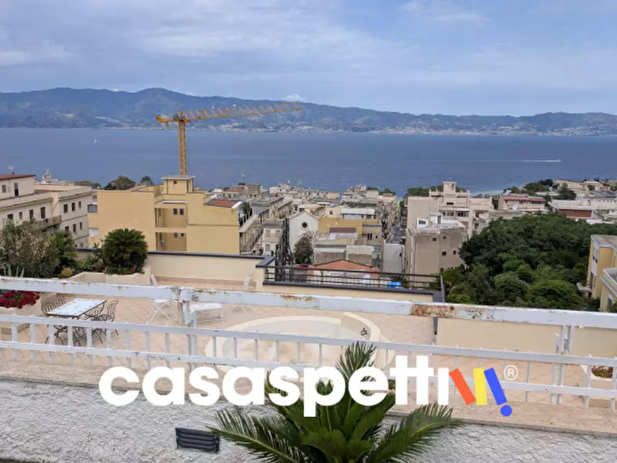 Immagine 16 di Attico in vendita  in Via Cappuccinelli a Reggio Di Calabria