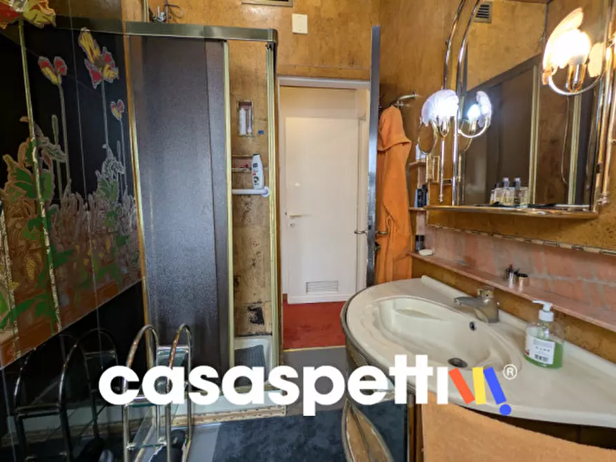 Immagine 38 di Attico in vendita  in Via Cappuccinelli a Reggio Di Calabria