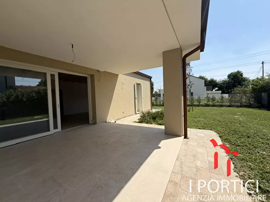 Immagine 31 di Villa in vendita  in via frattin a Scorzè