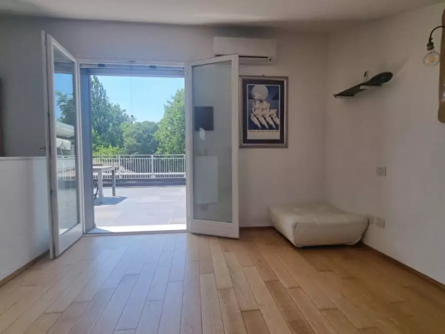 Immagine 13 di Appartamento in vendita  in Via della Vite a Carpi