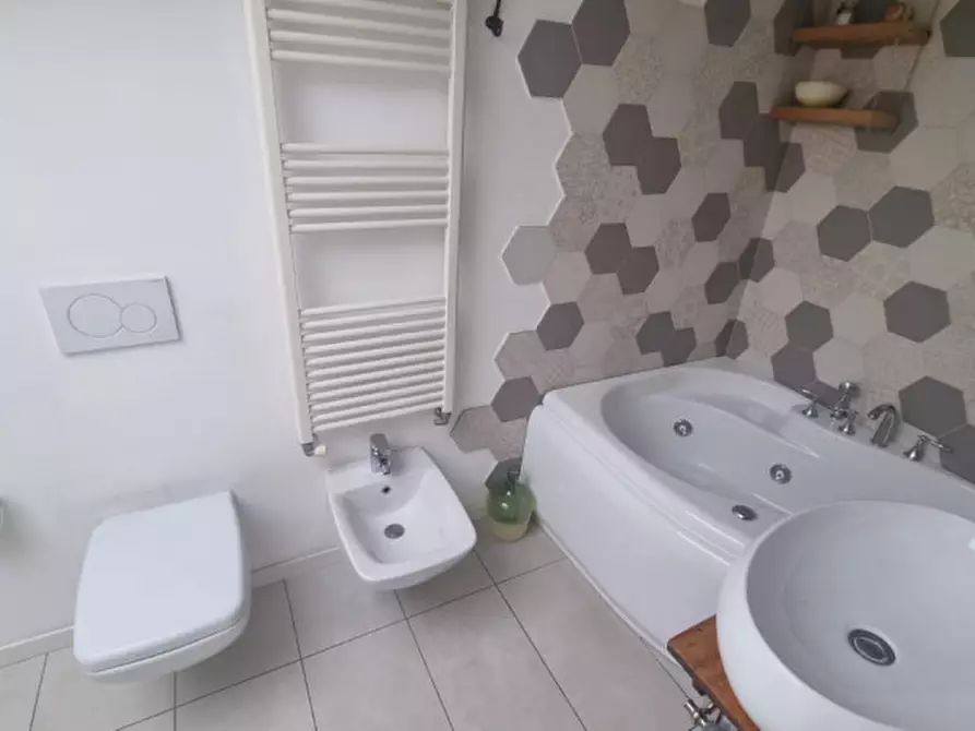 Immagine 17 di Appartamento in vendita  in Via della Vite a Carpi