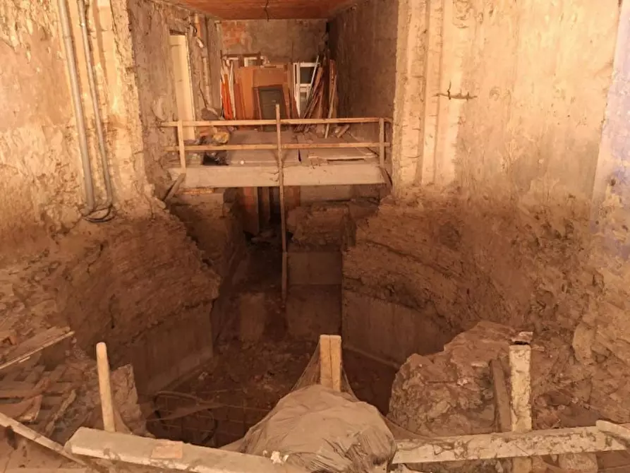 Immagine 3 di Negozio in vendita  in Via Cavour, 65, 47014 Meldola FC, Italia a Meldola
