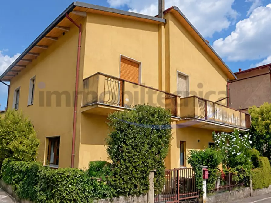 Immagine 8 di Casa bifamiliare in vendita  in Capolona a Capolona