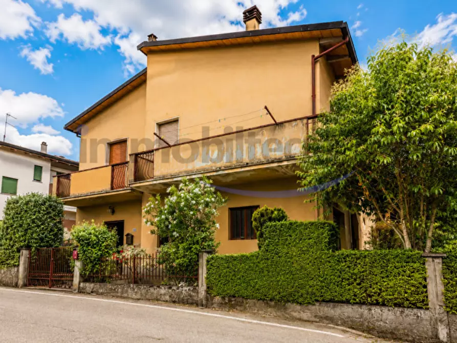 Immagine 17 di Casa bifamiliare in vendita  in Capolona a Capolona
