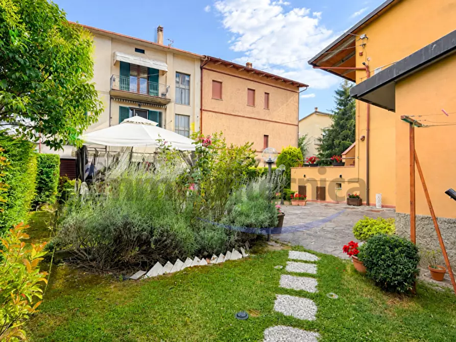 Immagine 46 di Casa bifamiliare in vendita  in Capolona a Capolona