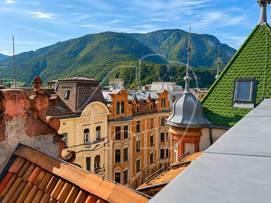 Immagine 7 di Appartamento in affitto  in Via Cassa di Risparmio - Sparkassenstraße a Bolzano