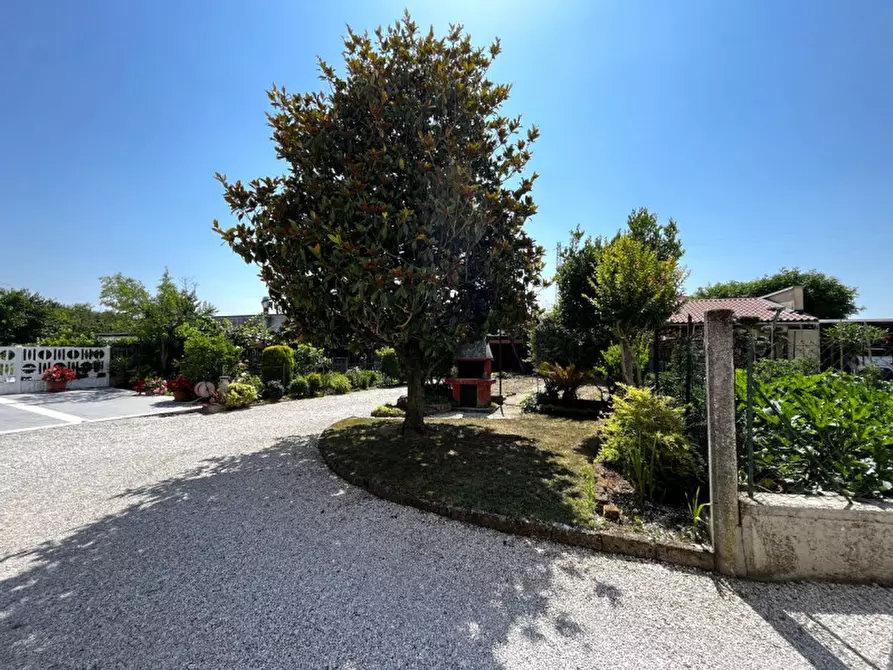 Immagine 2 di Villetta a schiera in vendita  in Via Belvedere a Villaga