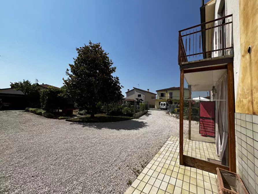 Immagine 9 di Villetta a schiera in vendita  in Via Belvedere a Villaga