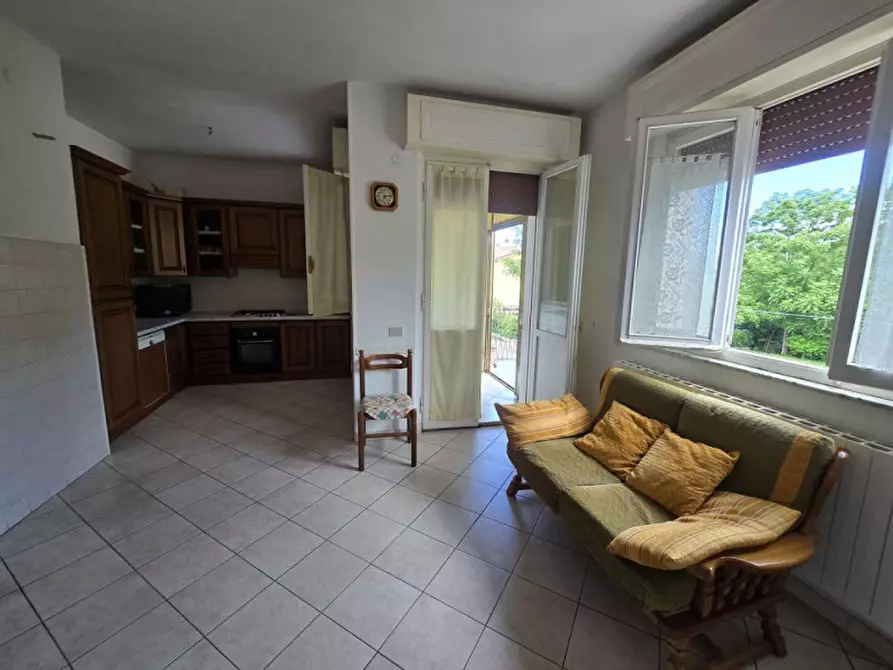 Immagine 4 di Appartamento in vendita  in Viale 4 Novembre a Piandimeleto