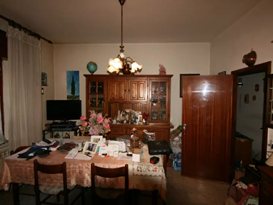 Immagine 3 di Casa indipendente in vendita  a Montalcino