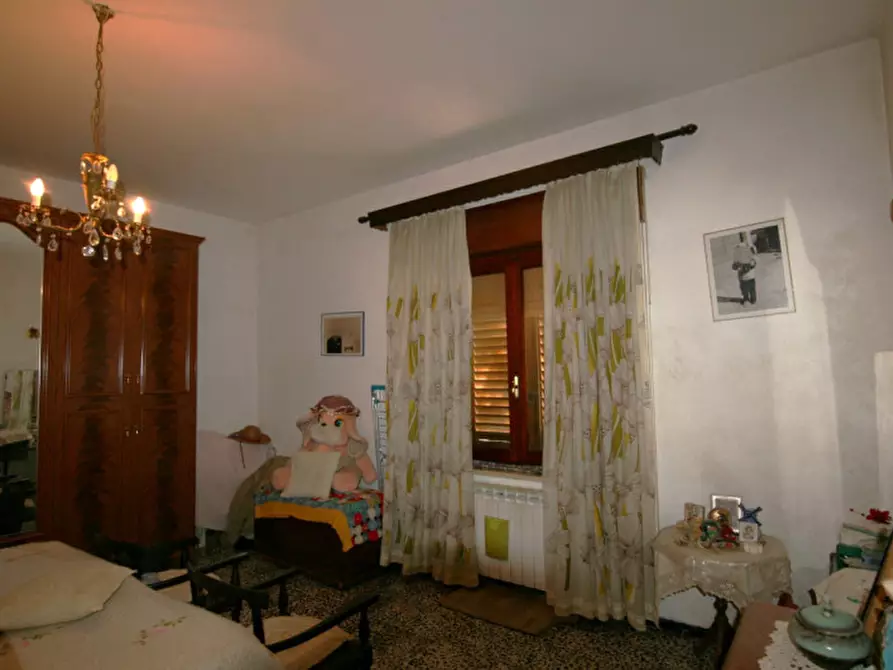 Immagine 6 di Casa indipendente in vendita  a Montalcino