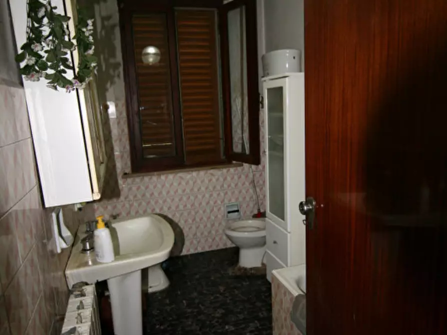 Immagine 28 di Casa indipendente in vendita  a Montalcino