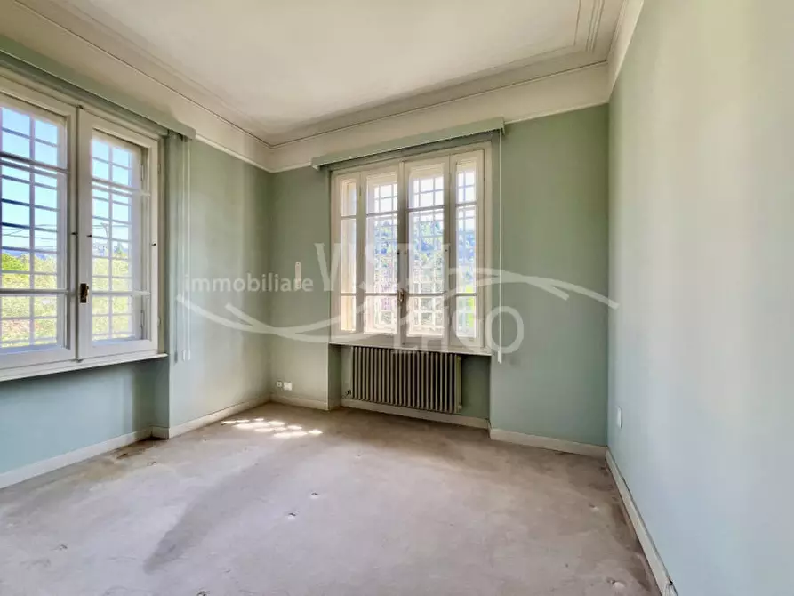 Immagine 33 di Villa in vendita  in Via Achille Sacchi 9 a Como