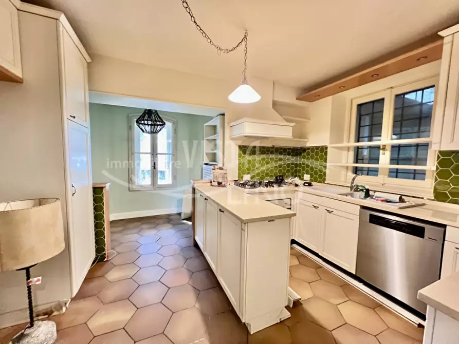 Immagine 50 di Villa in vendita  in Via Achille Sacchi 9 a Como