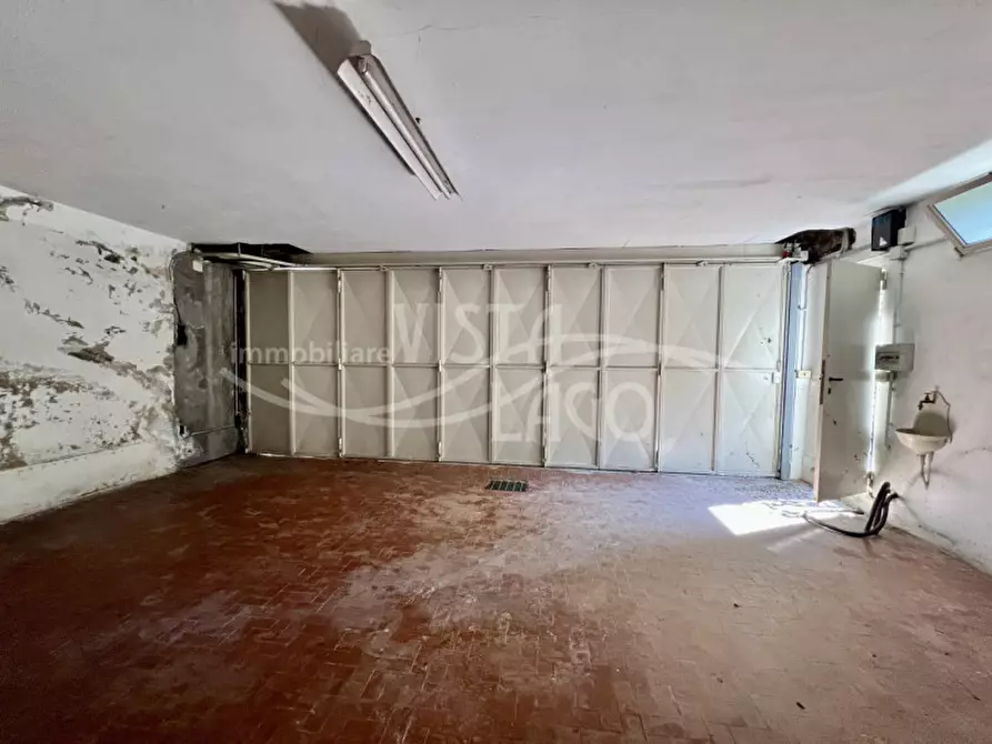 Immagine 71 di Villa in vendita  in Via Achille Sacchi 9 a Como