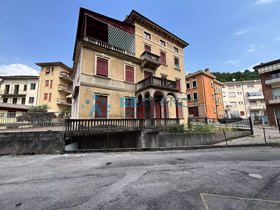 Immagine 2 di Casa indipendente in vendita  in Via Bella Venezia a Valdagno