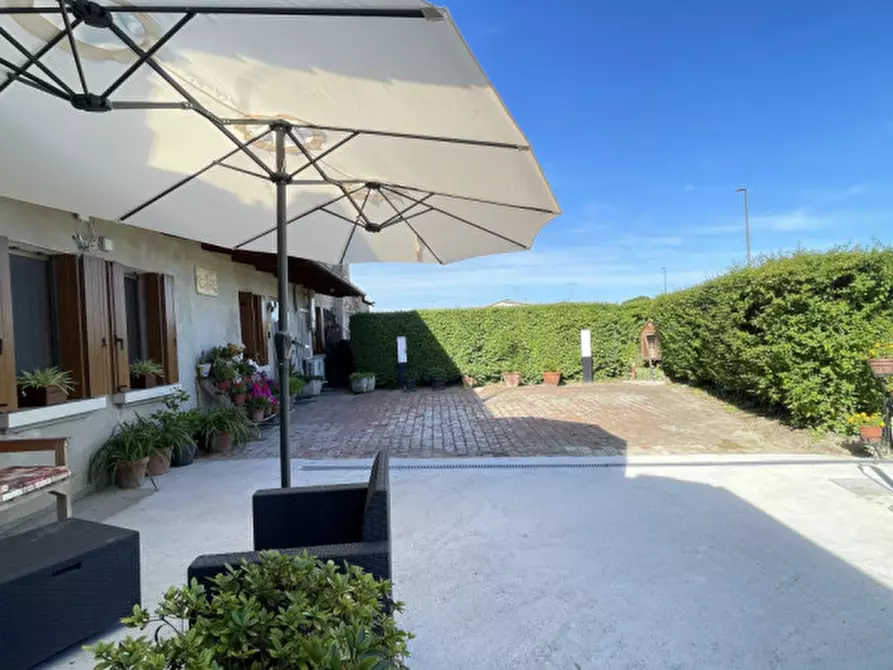 Immagine 4 di Casa bifamiliare in vendita  in Via Attilio Aurelio Rizzo a Villadose