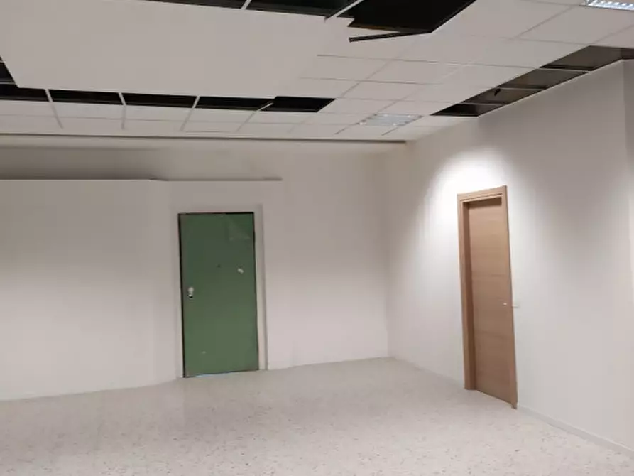 Immagine 4 di Ufficio in vendita  in Via Gombe a Thiene