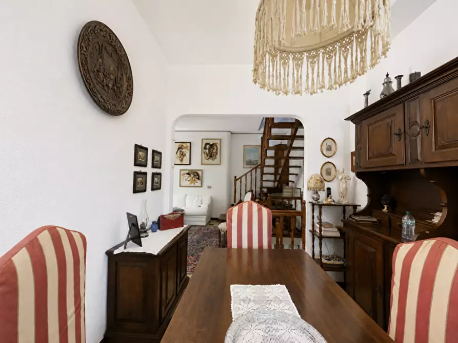 Immagine 5 di Appartamento in vendita  a Senigallia