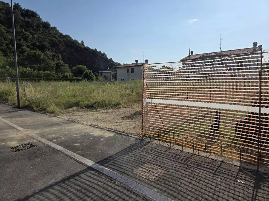 Immagine 5 di Terreno in vendita  in via Monteortone a Abano Terme