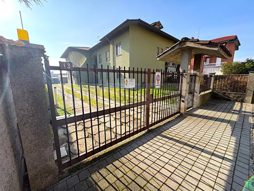 Immagine 14 di Appartamento in vendita  in via Giosuè Carducci n° 15 a Garlasco