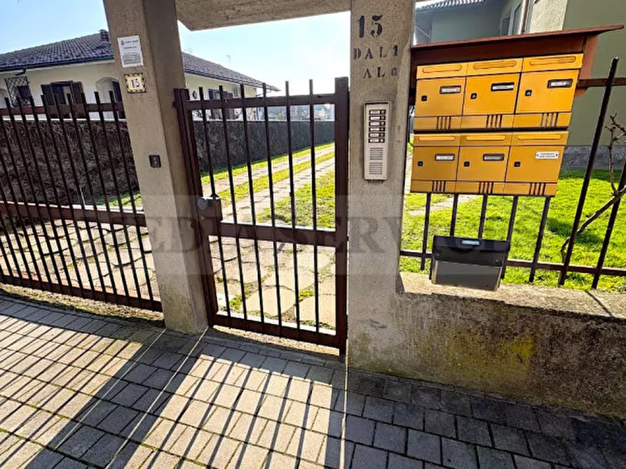Immagine 15 di Appartamento in vendita  in via Giosuè Carducci n° 15 a Garlasco