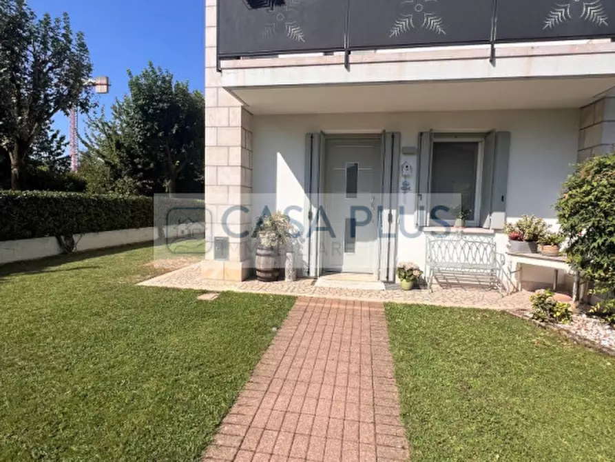 Immagine 1 di Villetta a schiera in vendita  in VICOLO GIUSEPPE VERDI ROMANO D'EZZELINO a Romano D'ezzelino