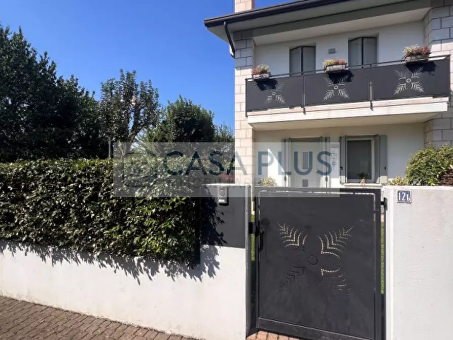 Immagine 3 di Villetta a schiera in vendita  in VICOLO GIUSEPPE VERDI ROMANO D'EZZELINO a Romano D'ezzelino
