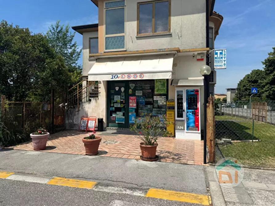 Immagine 4 di Attività commerciale in vendita  in Via San Pietro,8 a San Canzian D'isonzo
