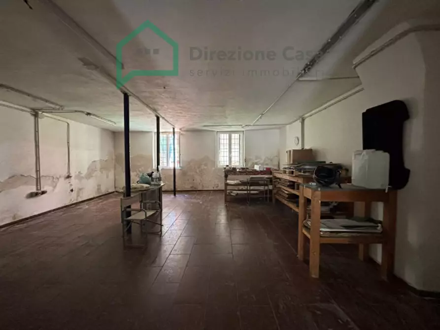 Immagine 14 di Negozio in affitto  in VIA ANDREA CANTELMO,23 a Napoli