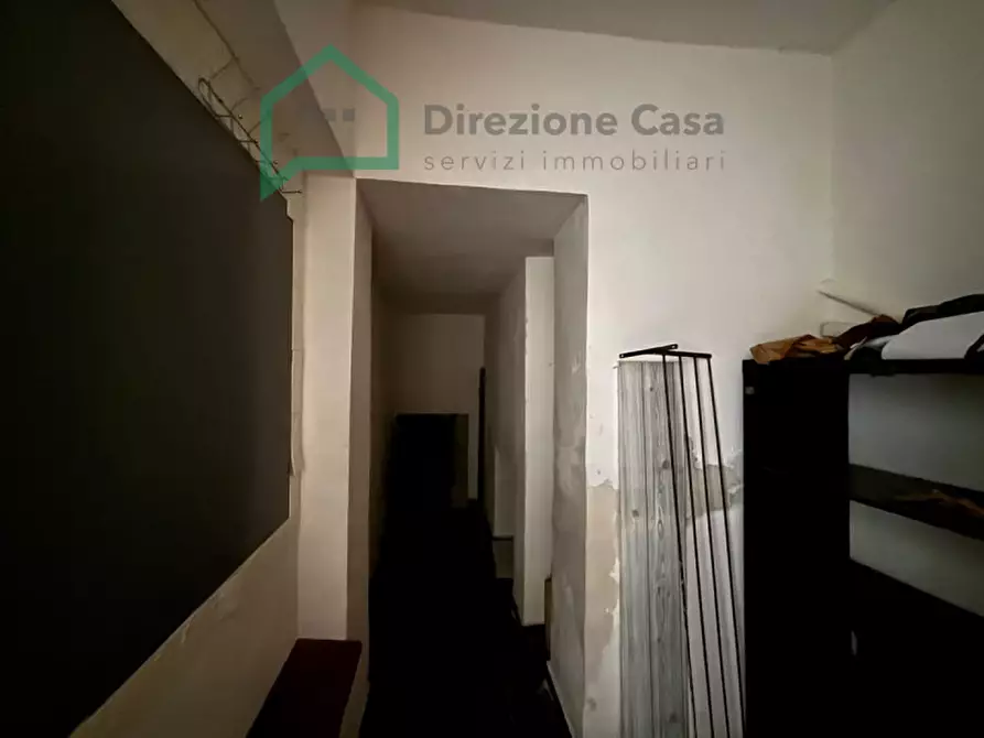 Immagine 22 di Negozio in affitto  in VIA ANDREA CANTELMO,23 a Napoli