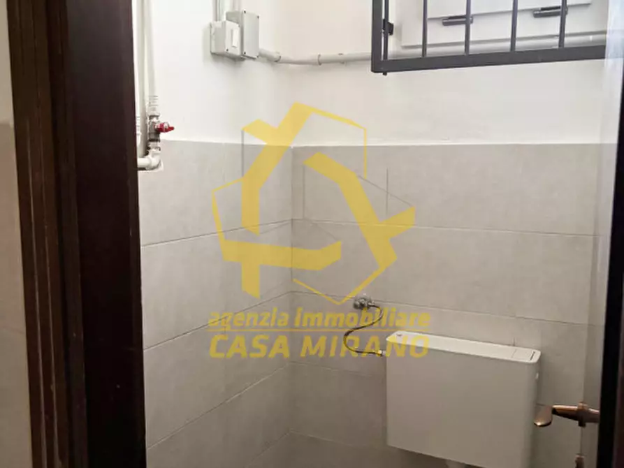 Immagine 8 di Negozio in vendita  in Viale Viareggio a Spinea