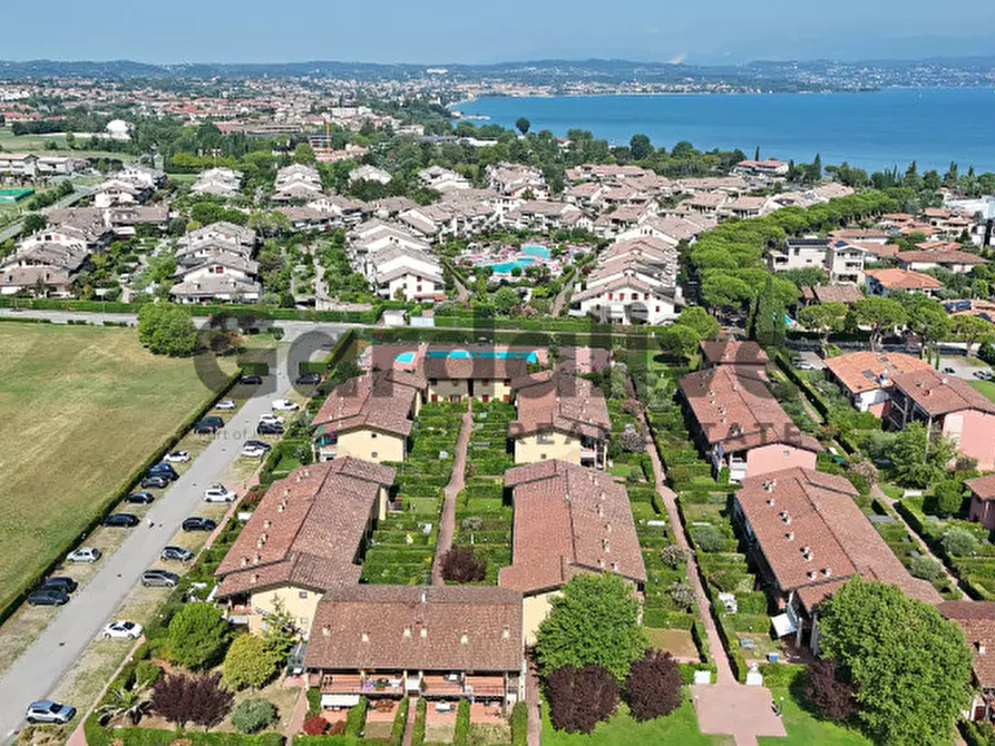 Immagine 23 di Appartamento in vendita  in Via Giunio Bruto 16 a Desenzano Del Garda