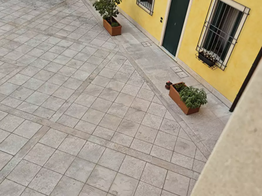 Immagine 10 di Appartamento in vendita  in Via Ognissanti a Padova