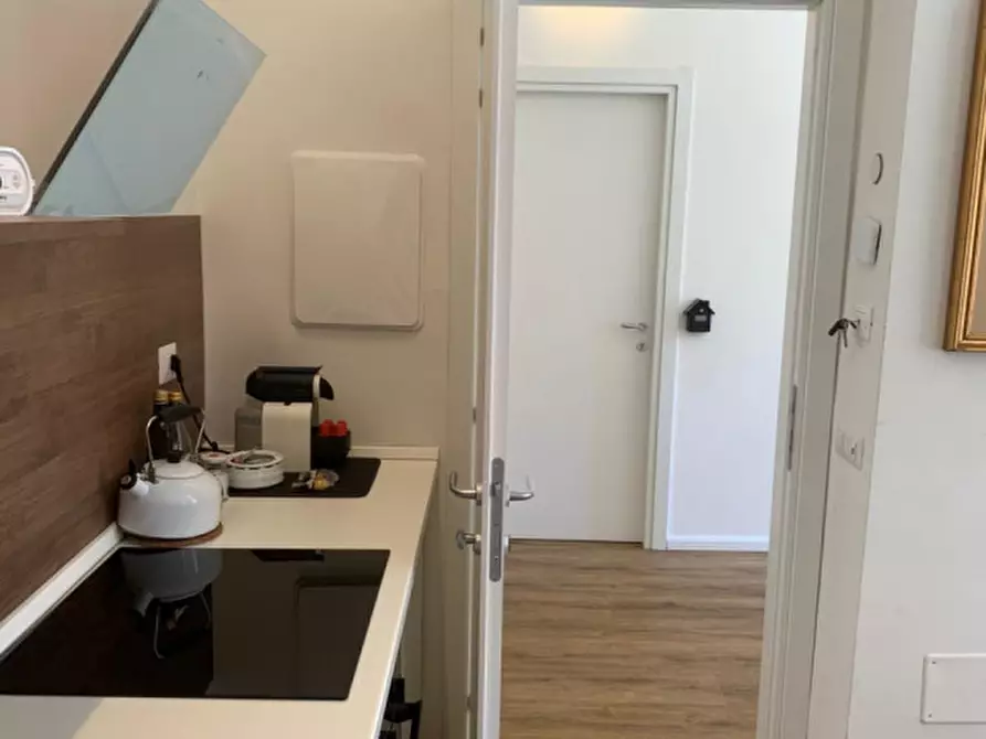 Immagine 16 di Appartamento in affitto  in Via Eustachio Manfredi a Roma