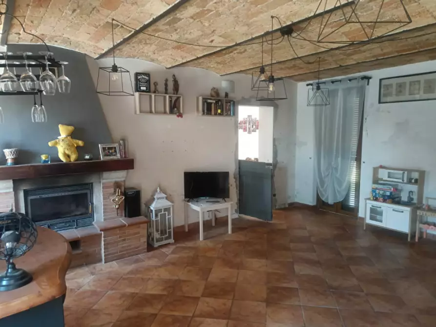 Immagine 7 di Casa bifamiliare in vendita  in Cantone Corno 22 a Casale Monferrato