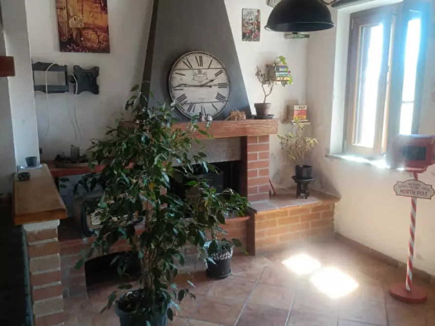Immagine 10 di Casa bifamiliare in vendita  in Cantone Corno 22 a Casale Monferrato