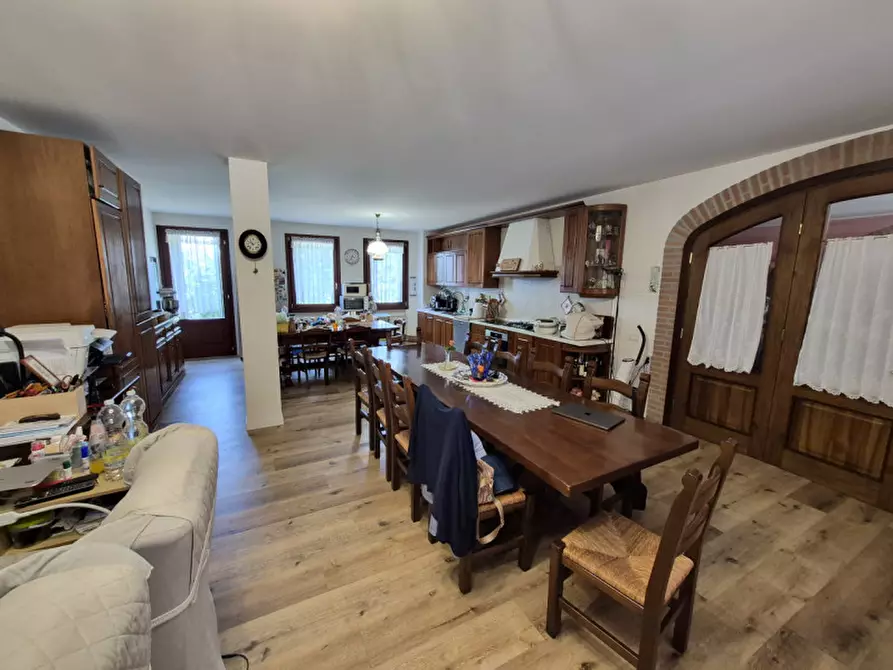 Immagine 3 di Casa indipendente in vendita  in via capitelli, 186 a Vo