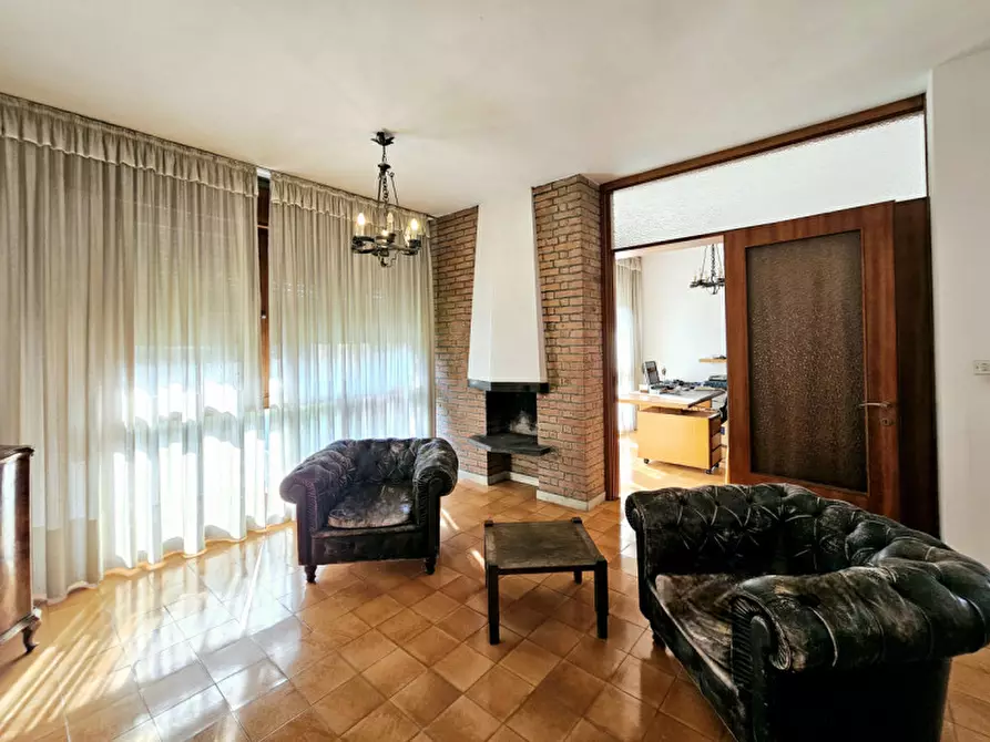Immagine 2 di Casa bifamiliare in vendita  in VIA FALCONETTO a Este