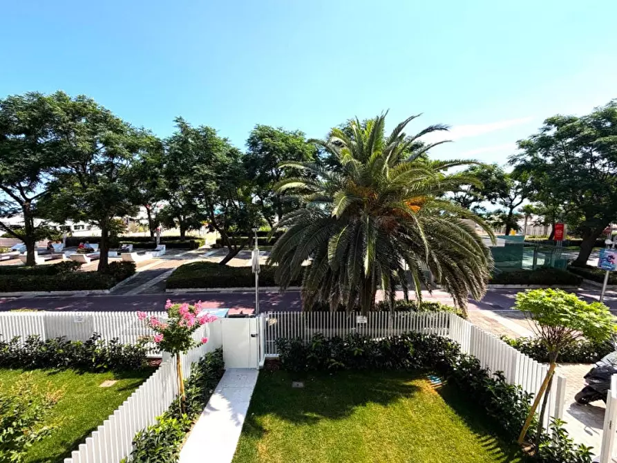 Immagine 4 di Appartamento in vendita  in Lungomare della Libertà a Riccione