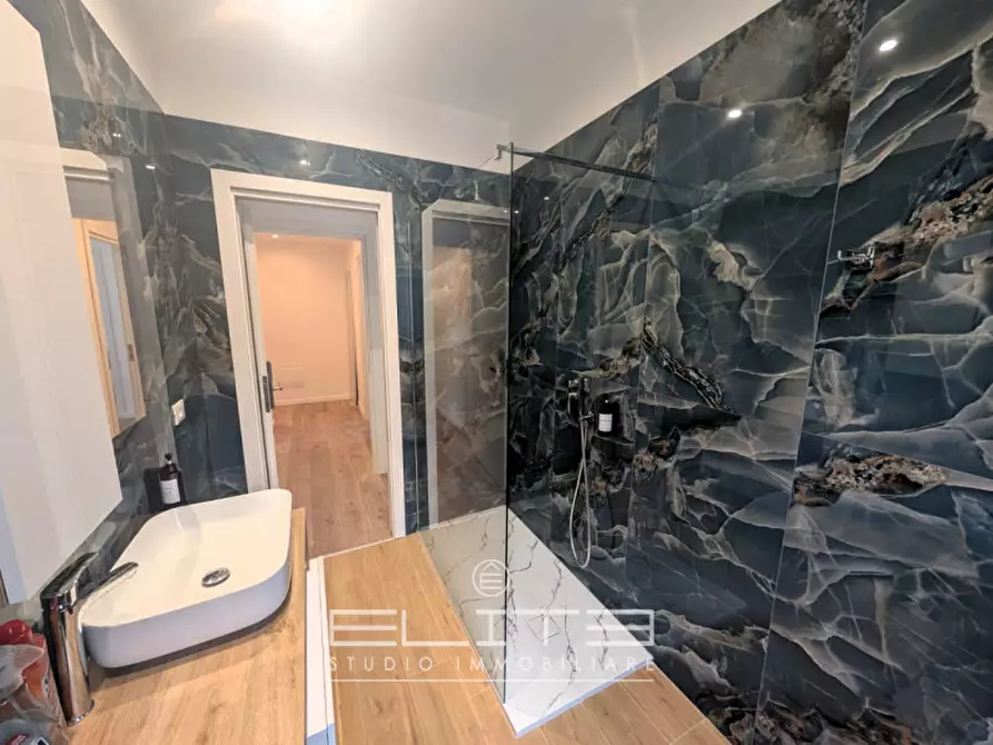Immagine 6 di Appartamento in vendita  in Via Monte Pennino a Ancona